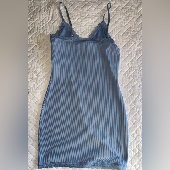 Blue Ribbed Body Con Dress - Picture 4 of 4